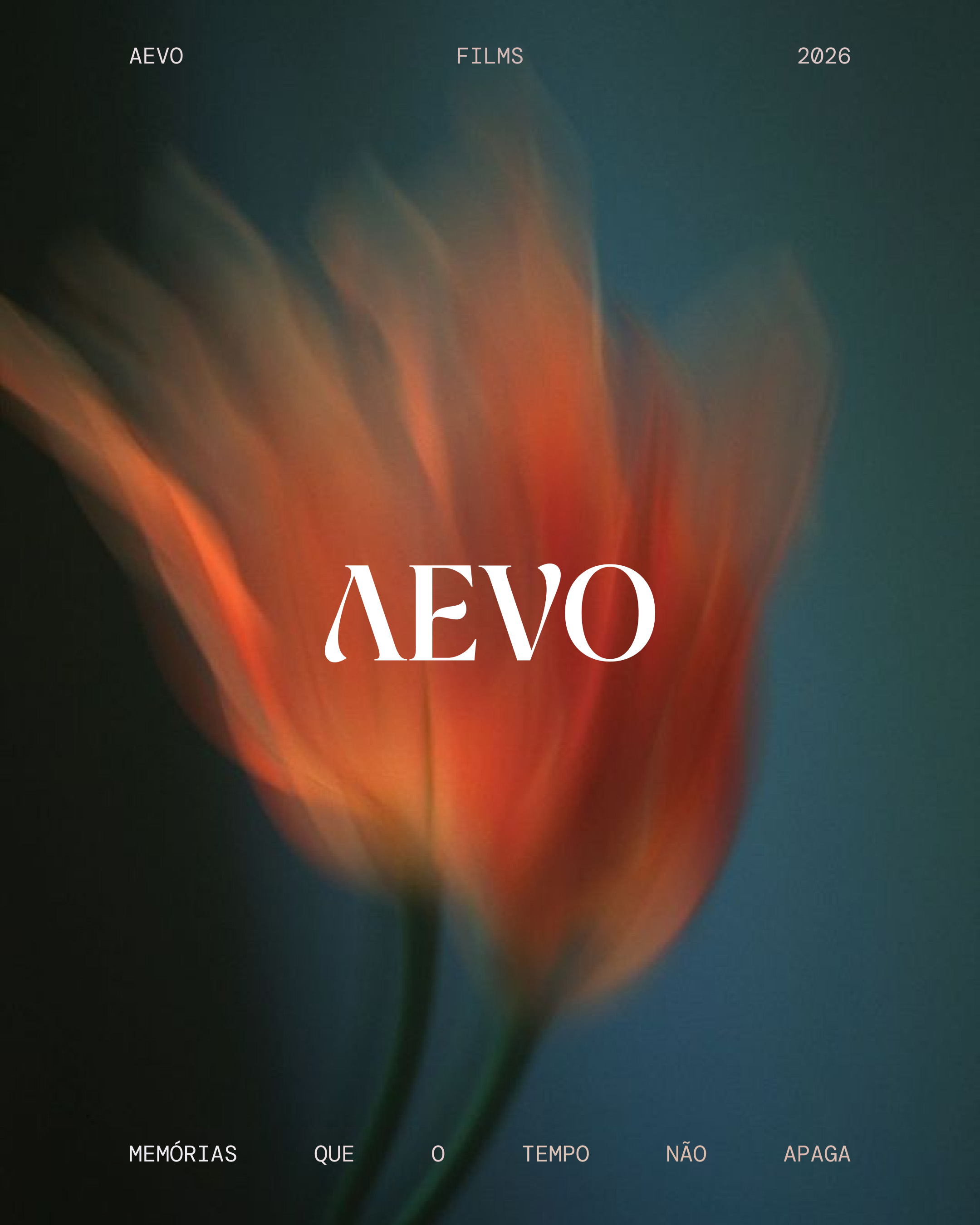 Flor em movimento com logo AEVO Films — arte visual