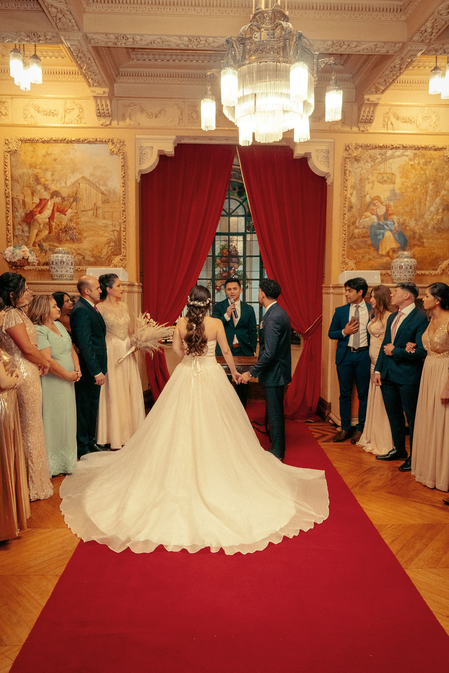 Cerimônia - casal Camila e Lael no tapete vermelho