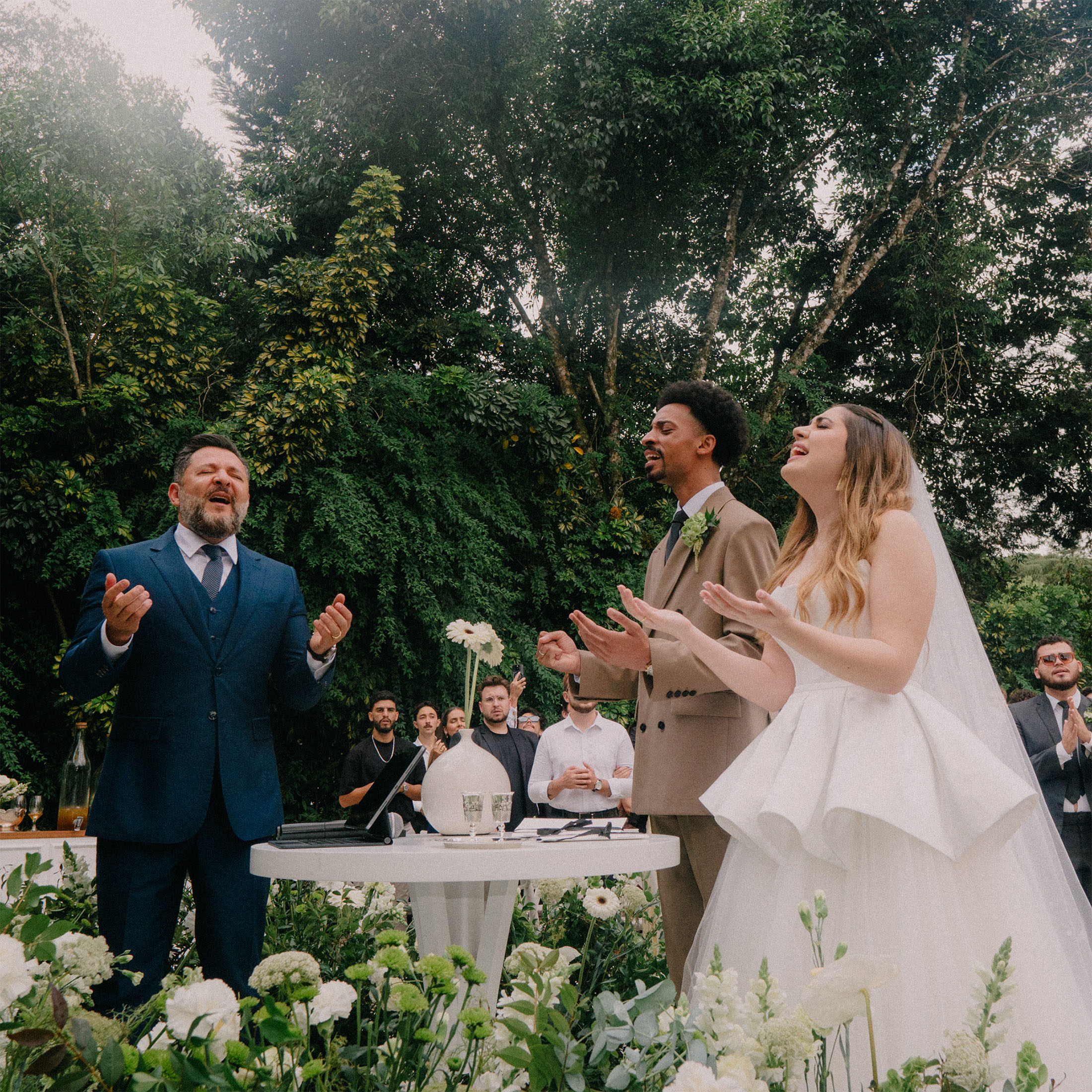 Casamento de Isa e Lucas - Cerimônia ao ar livre